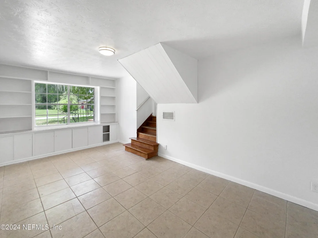 Photo of 1869 MEMORY Lane