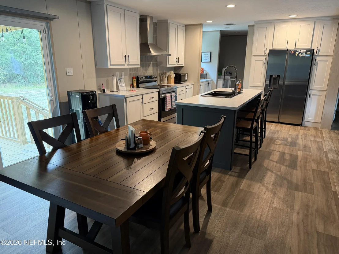 Photo of 5900 SEQUOIA Road