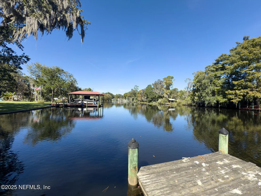 Photo of 5527 HYDE PARK Circle