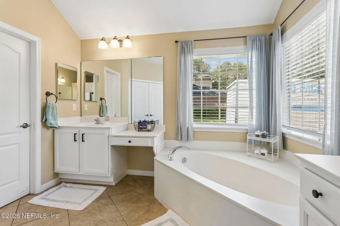 Photo of 3738 CARDINAL OAKS Circle