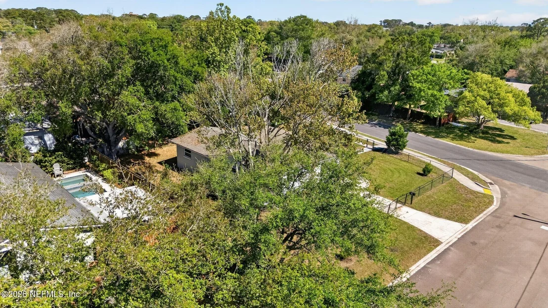 Photo of 401 SKATE Road