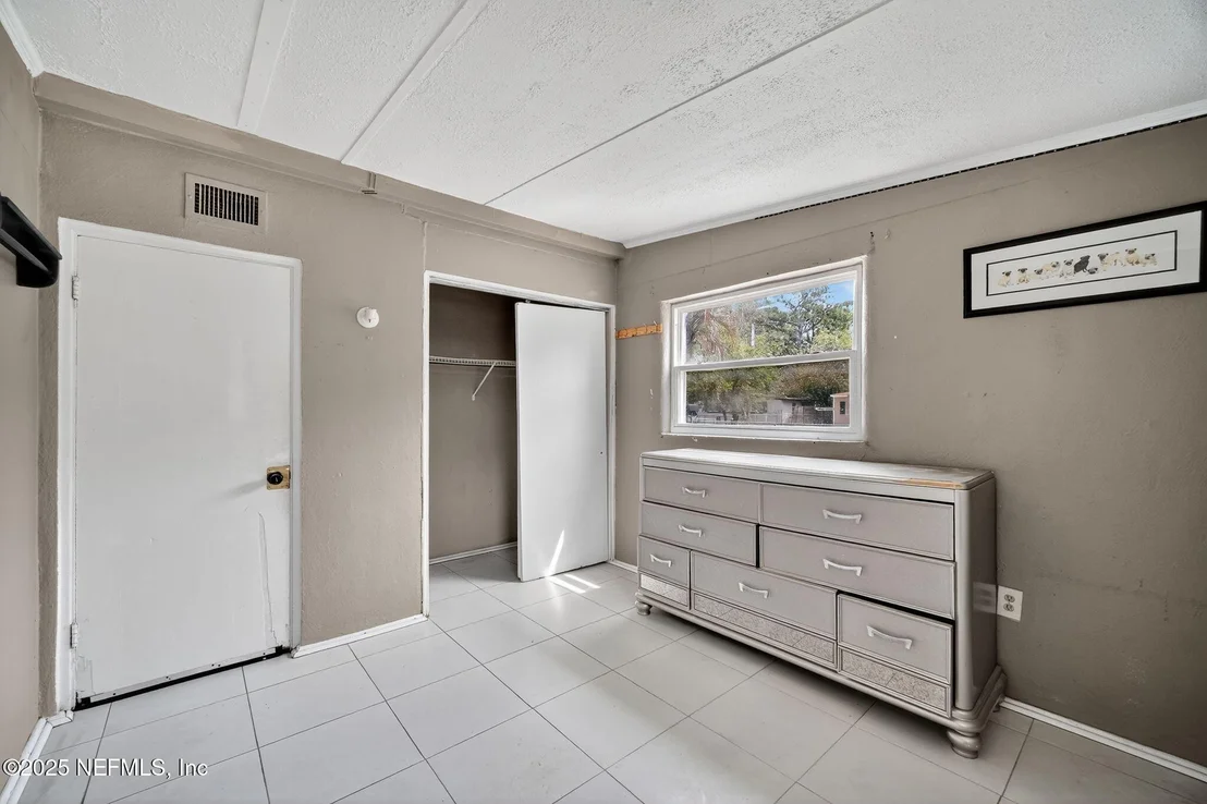 Photo of 10336 AGAVE Road