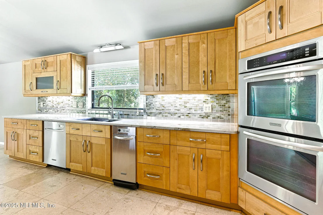 Photo of 12775 MANDARIN Road
