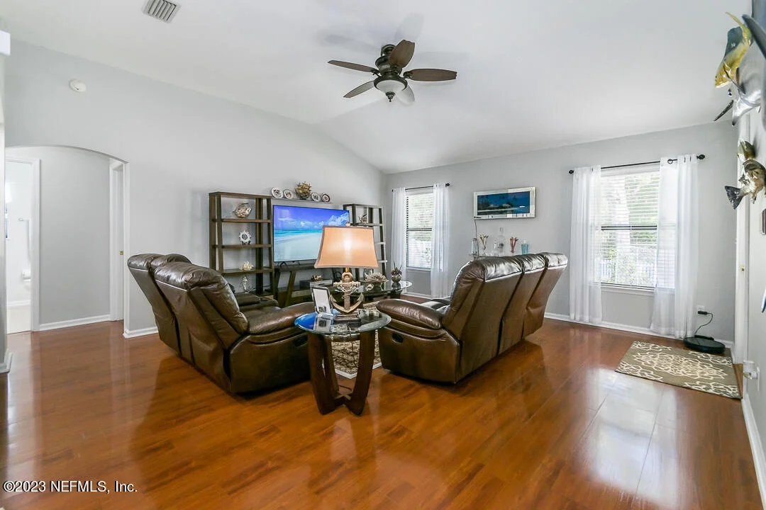 Photo of 219 DOVER BLUFF Drive