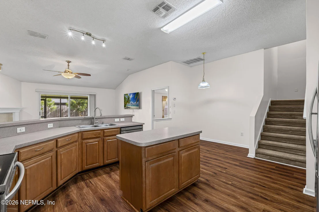 Photo of 9435 PROSPERITY LAKE Drive