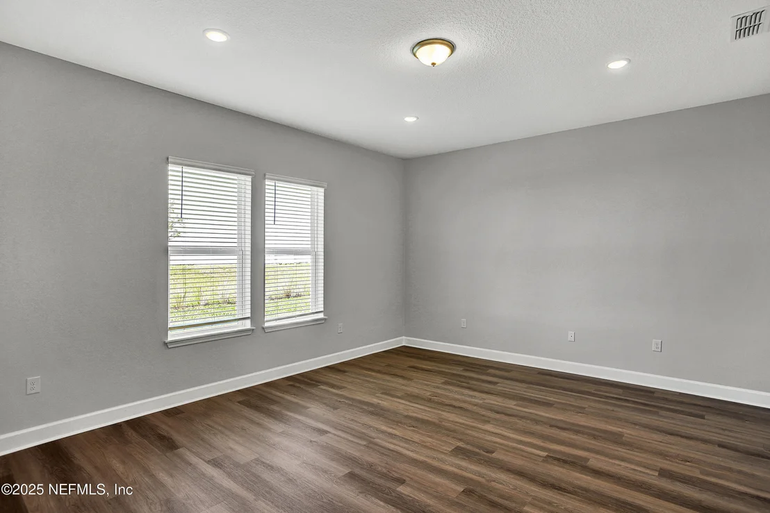 Photo of 282 KNOTTED BIRCH Avenue