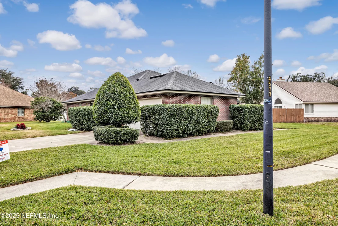 Photo of 4565 MAINMAST Lane