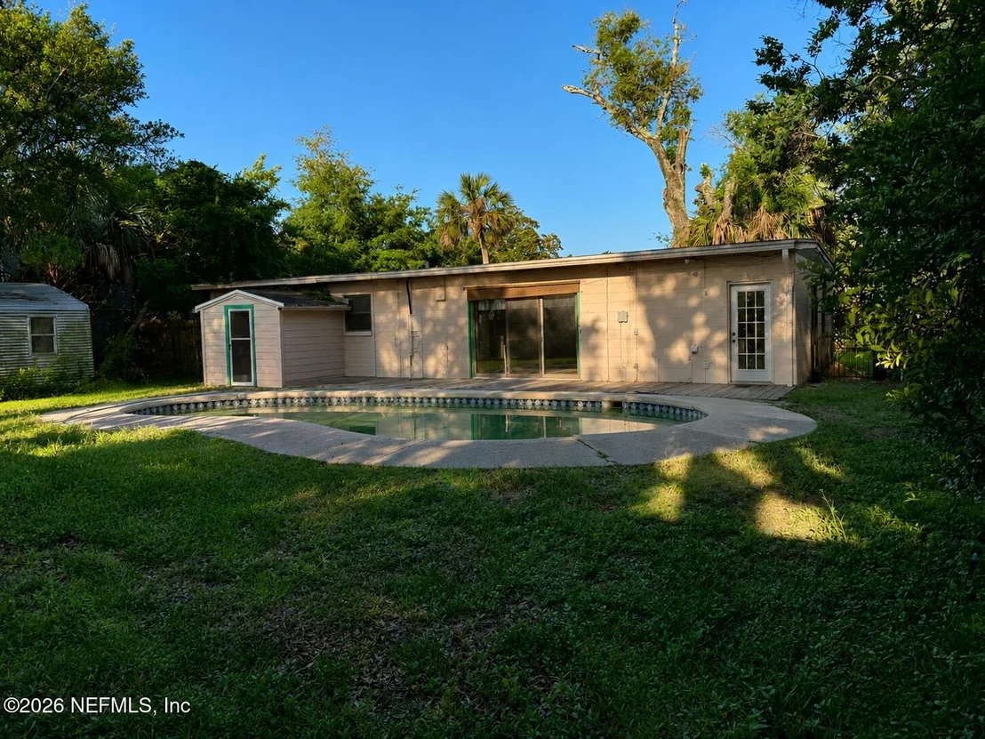 Photo of 1619 SUNSET Drive