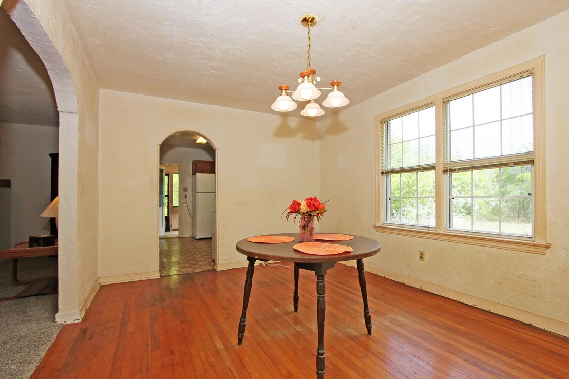 Photo of 2343 HILLTOP Boulevard