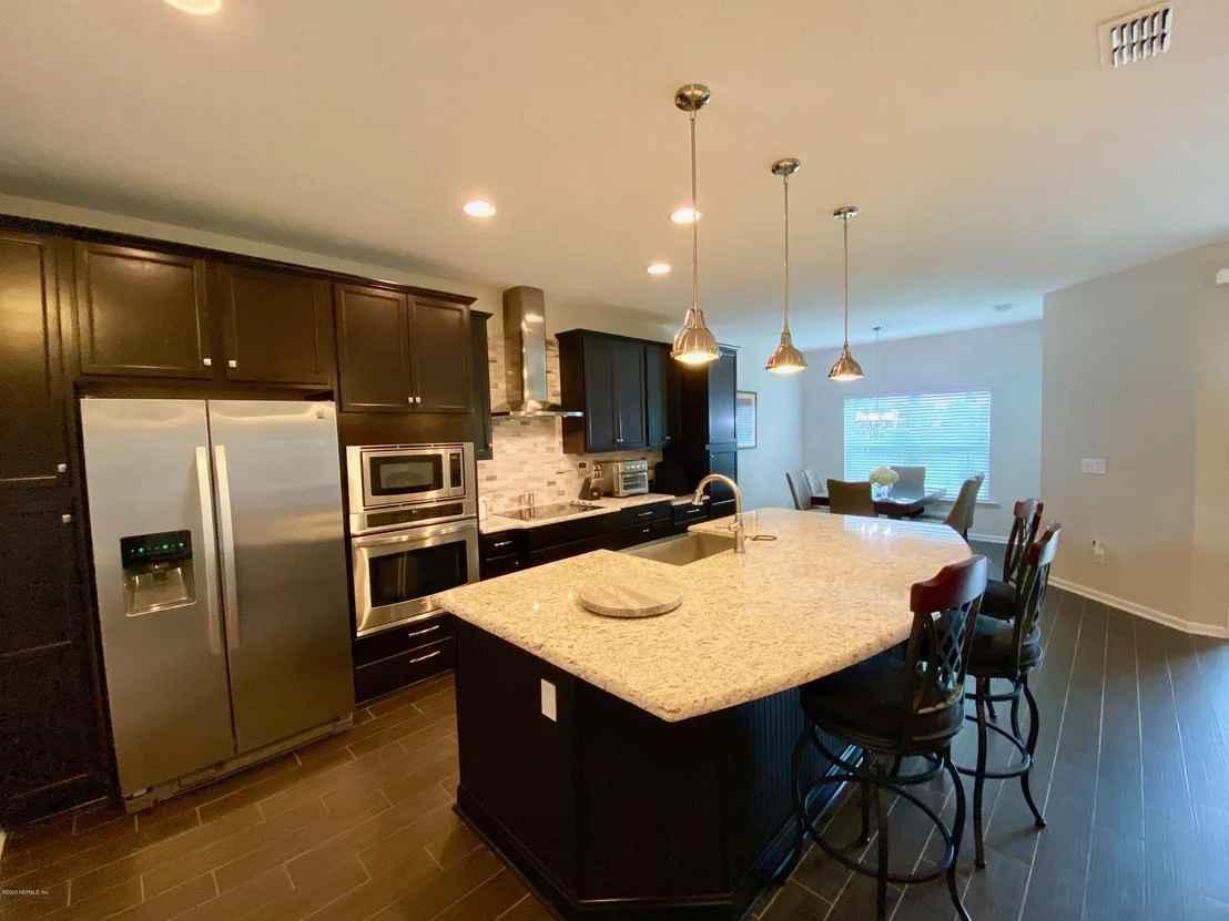 Photo of 114 MERCUTIO Lane