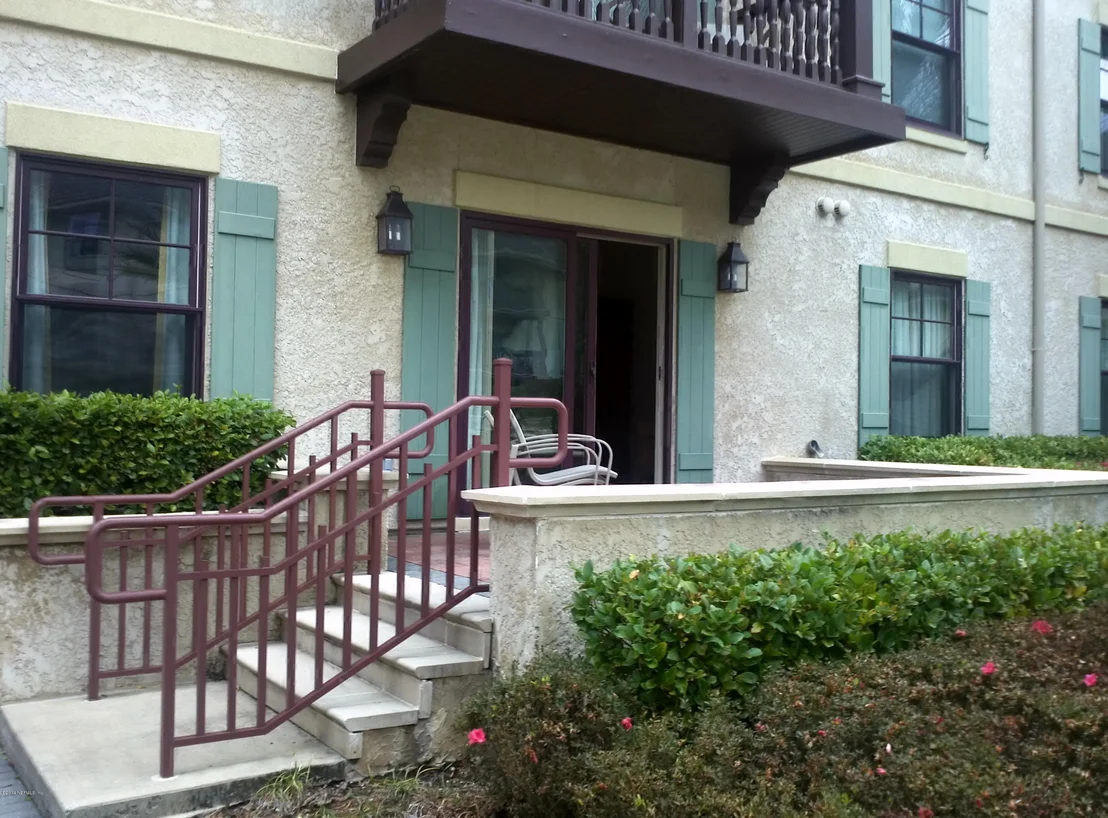 Photo of Unit 112 at 955 REGISTRY Boulevard