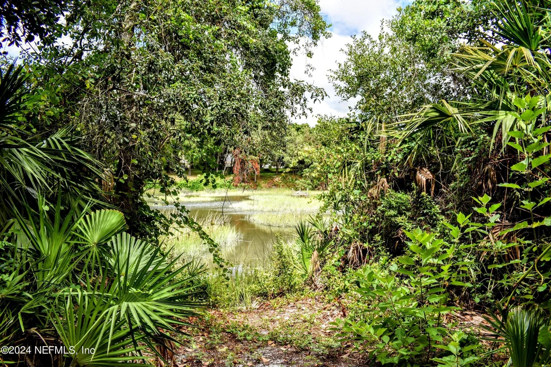 Photo of 3500 PUTNAM Road