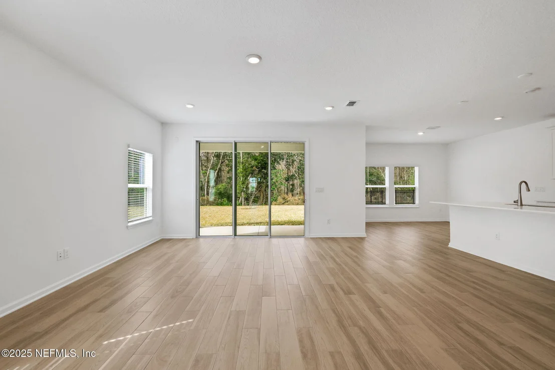 Photo of 486 FARMFIELD Drive