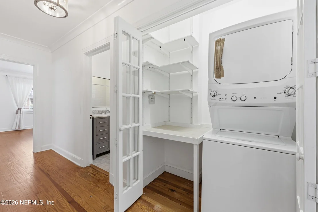 Photo of 1622 AVOCA Place