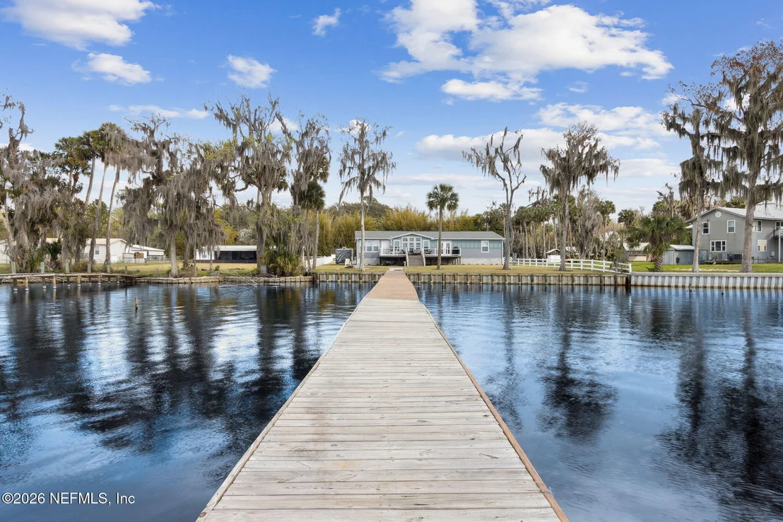Photo of 208 LAKE GEORGE POINT Drive