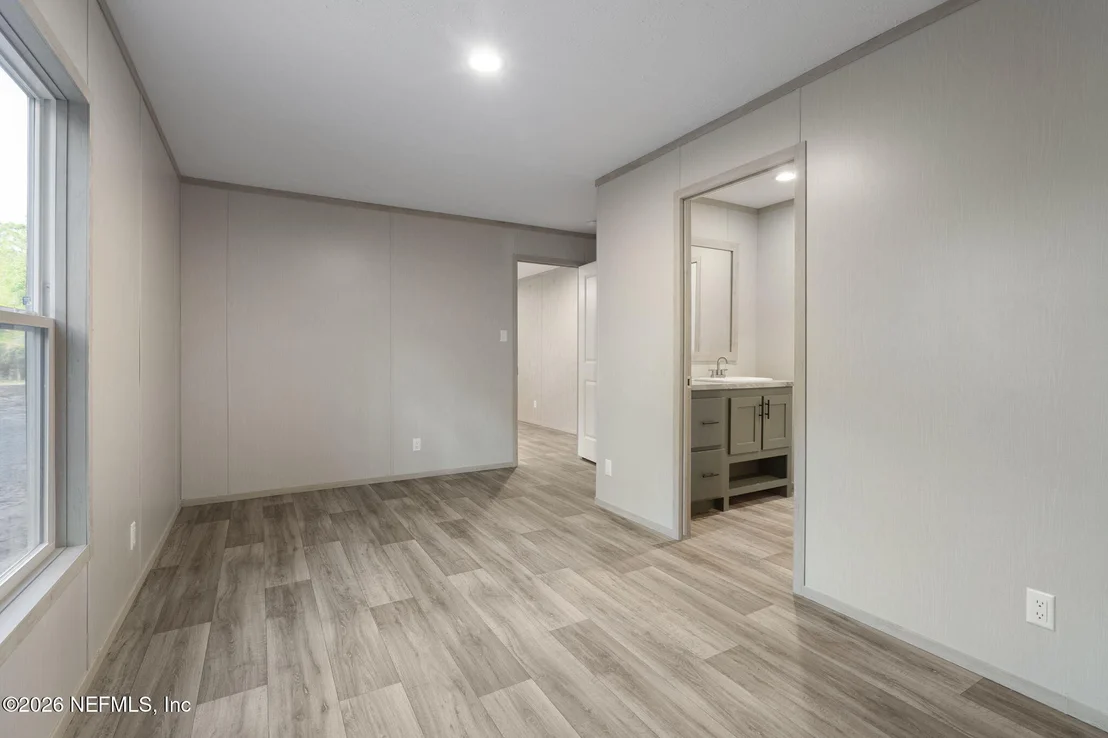 Photo of 6109 CENTER Circle