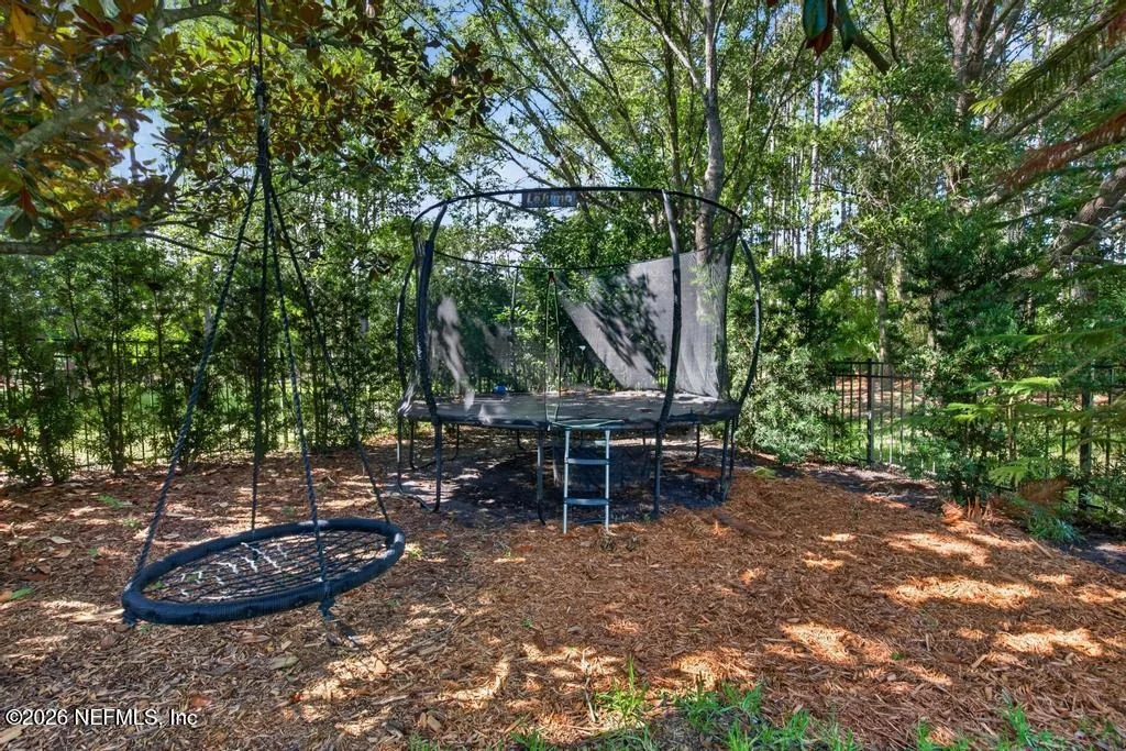 Photo of 516 WETHERBY Lane
