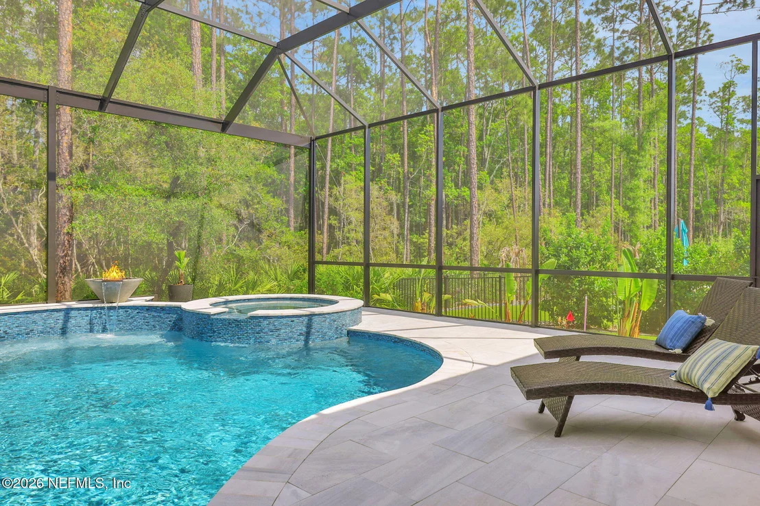 Photo of 446 PALM CREST Drive