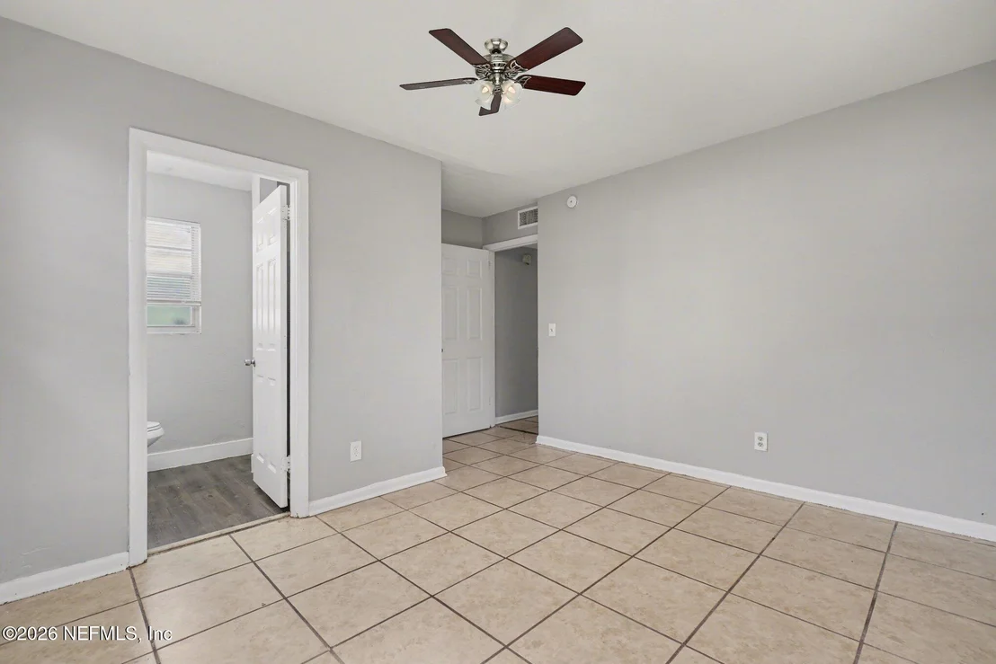 Photo of 4852 HATTERAS Road