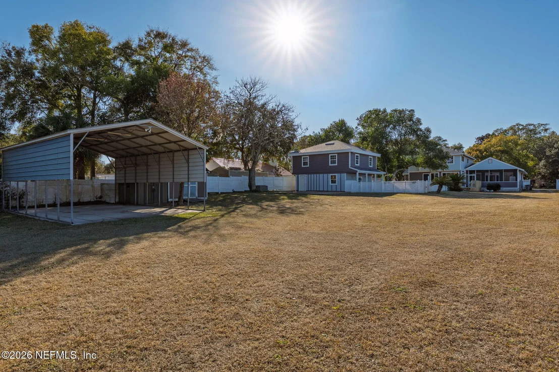 Photo of 1863 LIVE OAK Drive