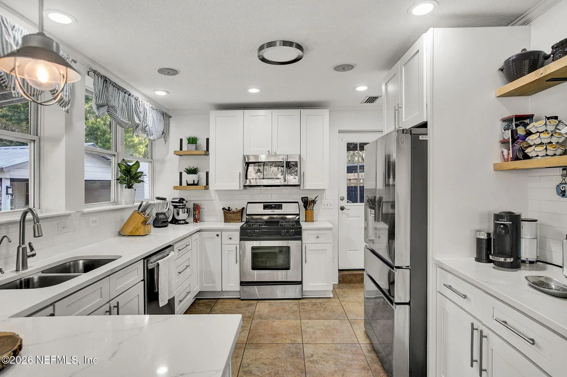 Photo of 8160 WENDOVER Road