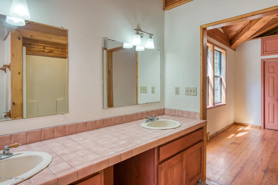 Photo of 7021 CATLETT Road