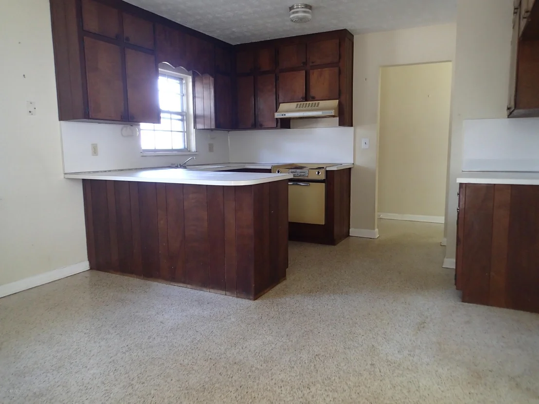 Photo of 1601 BENTIN Drive N