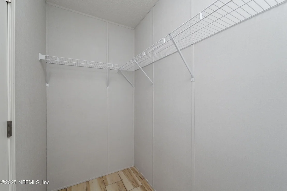 Photo of 128 LAKEVIEW Court