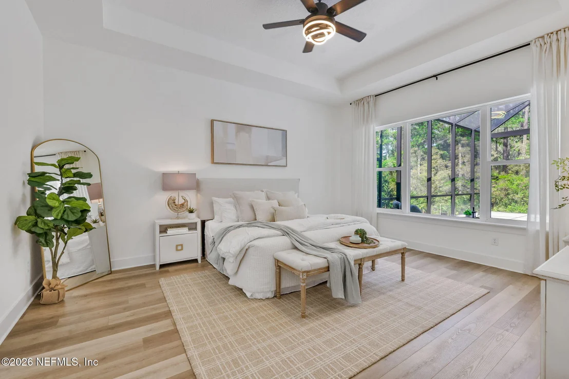 Photo of 446 PALM CREST Drive