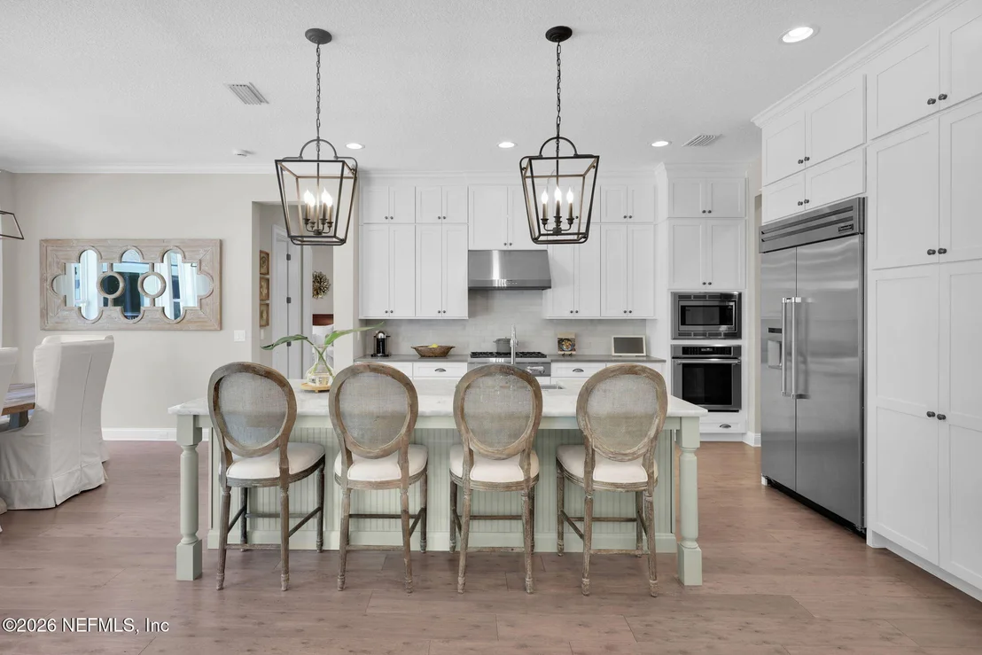 Photo of 122 SENORA Court