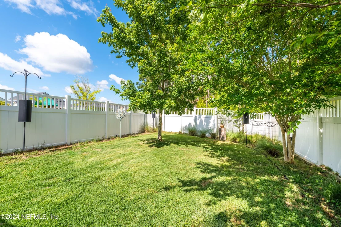 Photo of 245 FLOCO Avenue