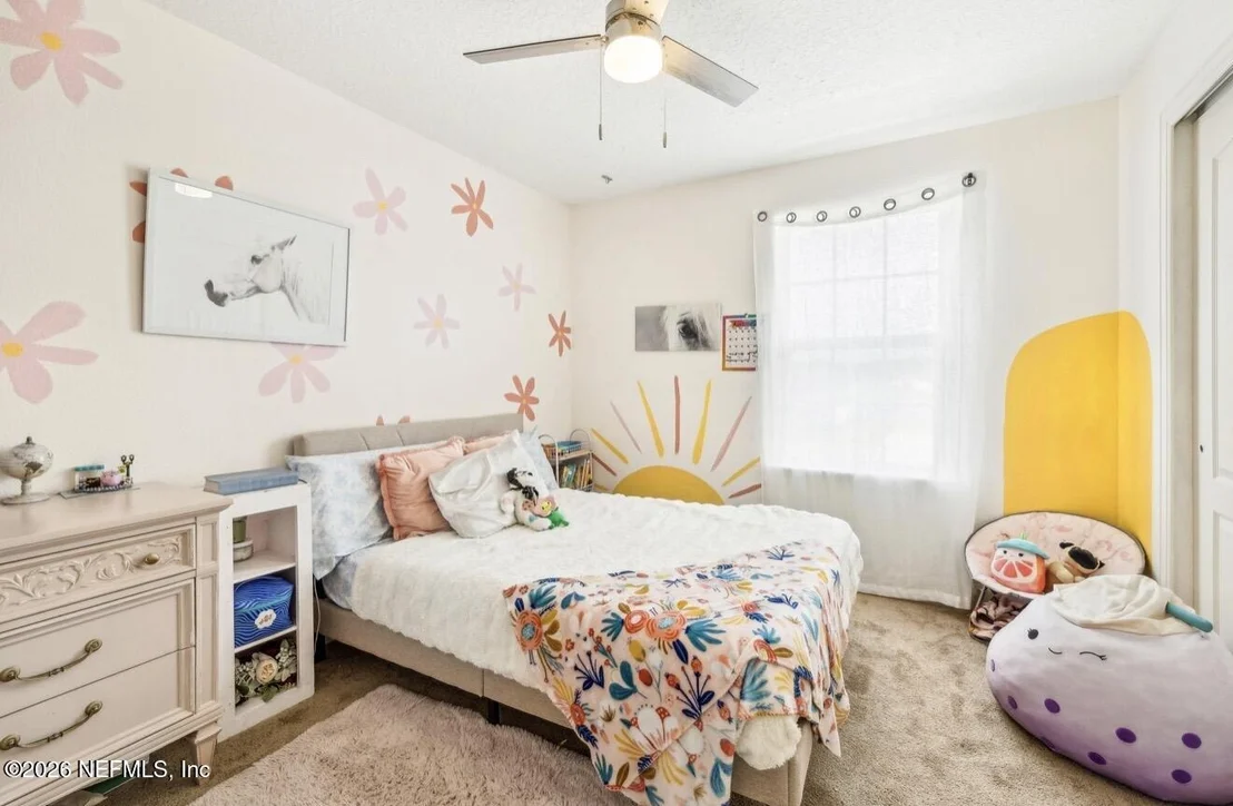 Photo of 1072 MERLIN Point