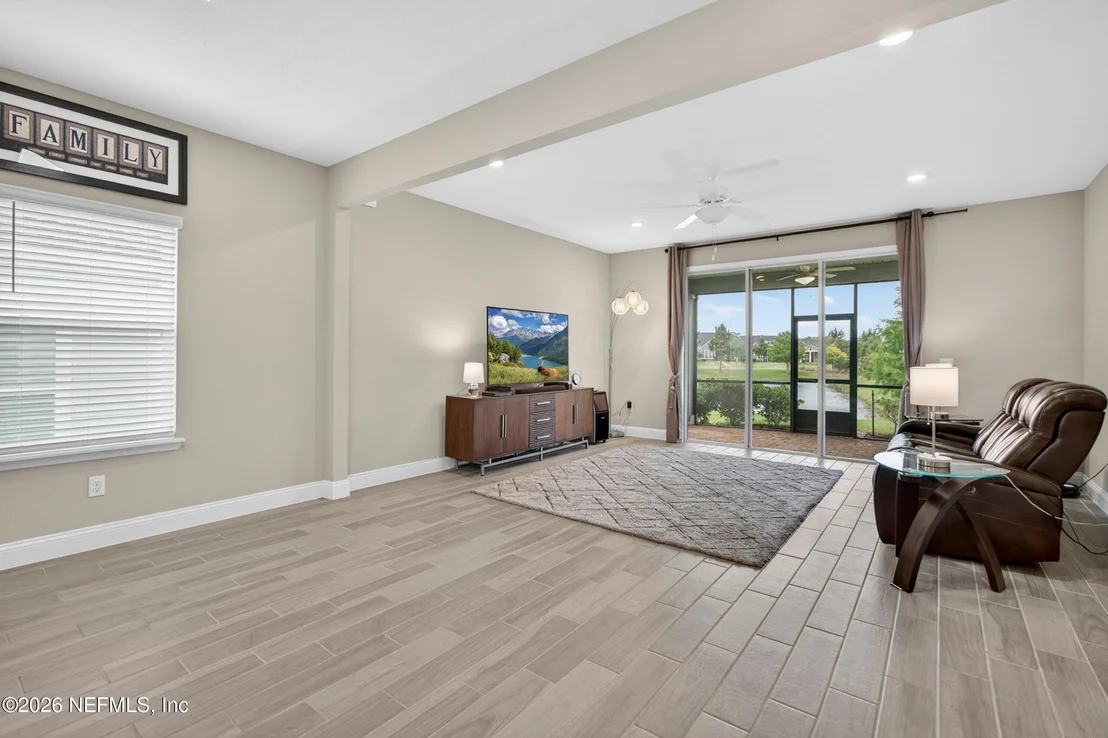 Photo of 253 RIDGEWIND Drive