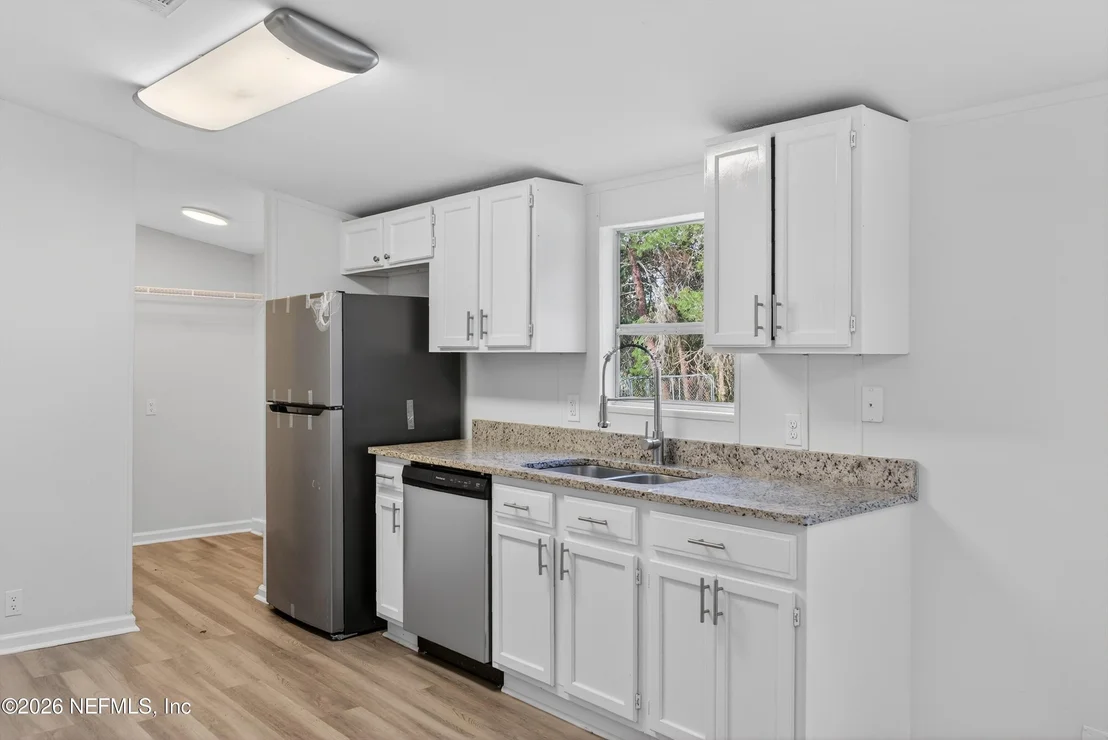 Photo of 7595 OAK FOREST Road