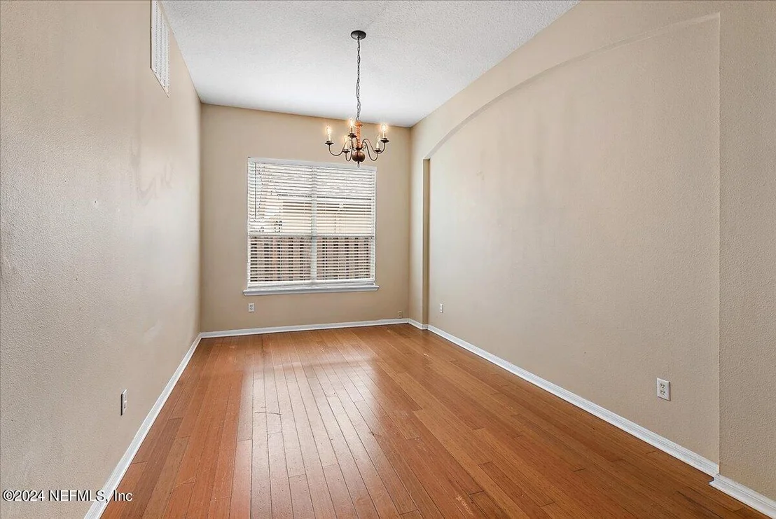 Photo of 1653 AUSTIN Lane