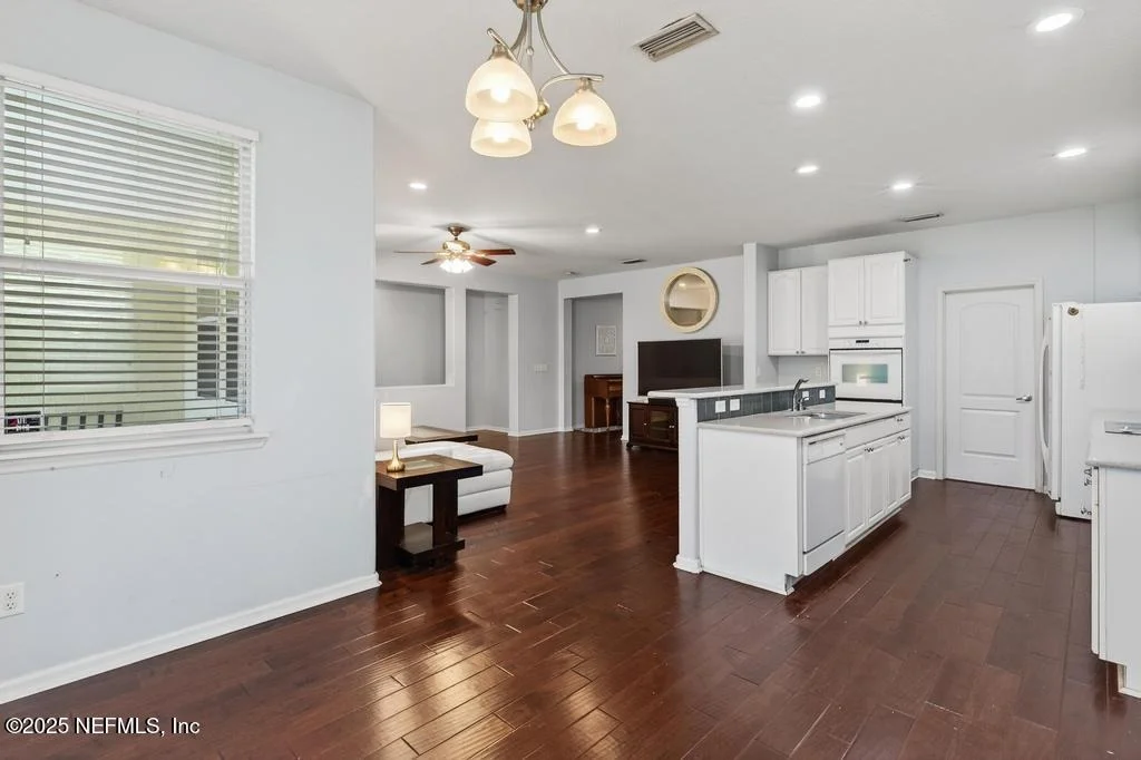 Photo of 313 VAN GOGH Circle