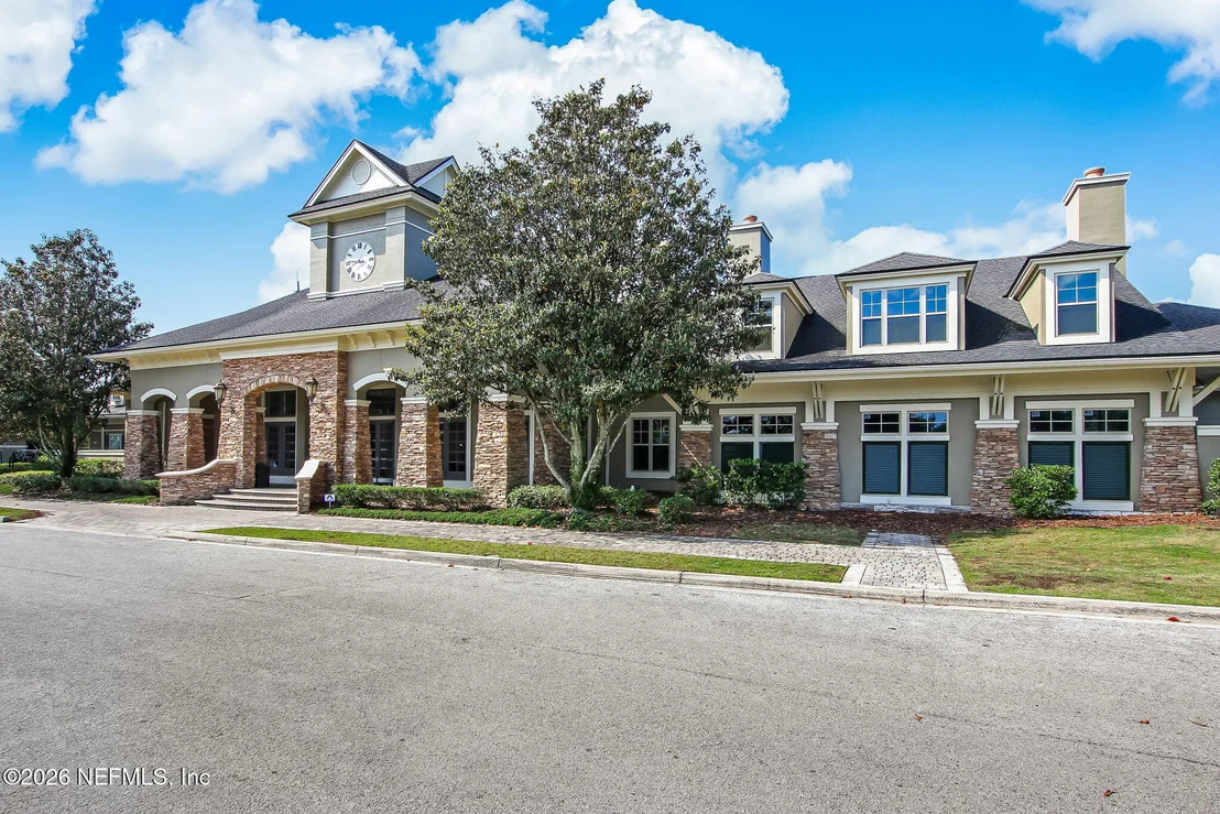 Photo of 1884 CROSS POINTE Way