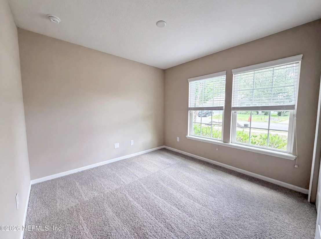 Photo of 351 HEPBURN Road