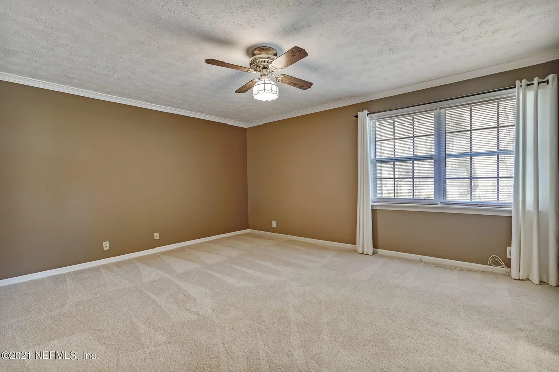 Photo of 11432 RIVER KNOLL Drive