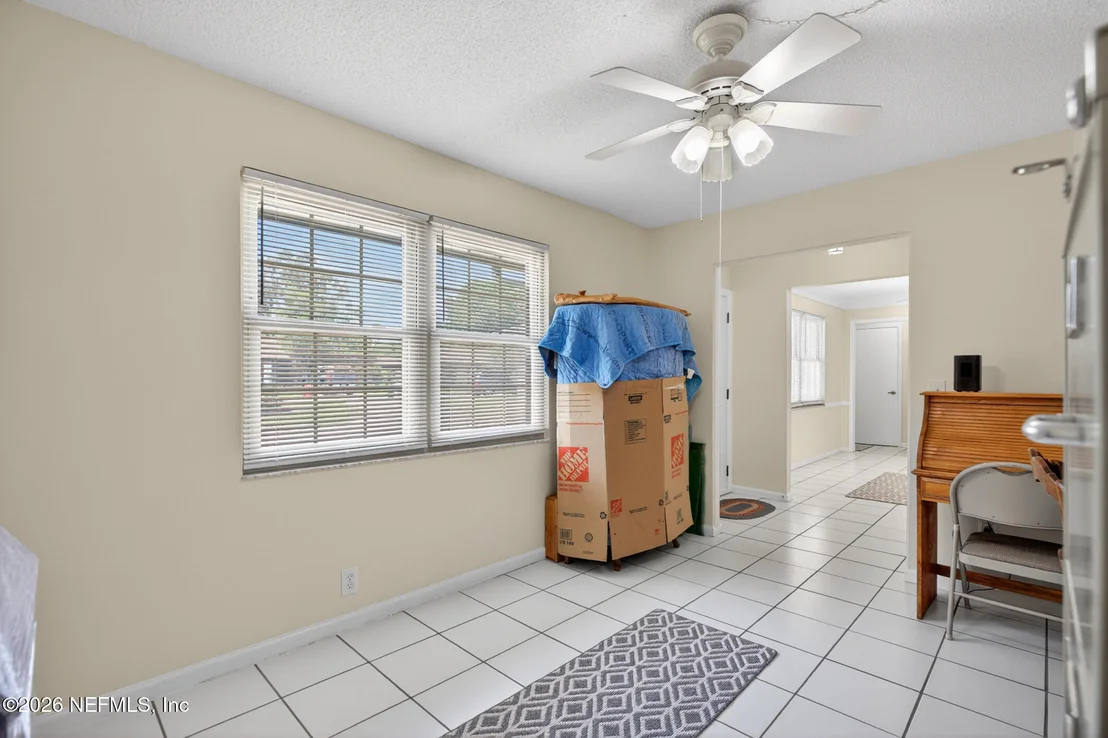 Photo of 1411 FOREST Lane