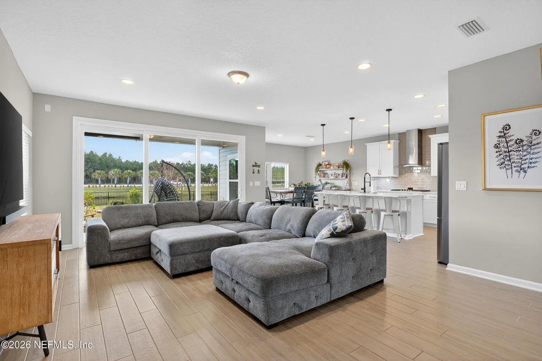Photo of 350 BROOKGREEN Way