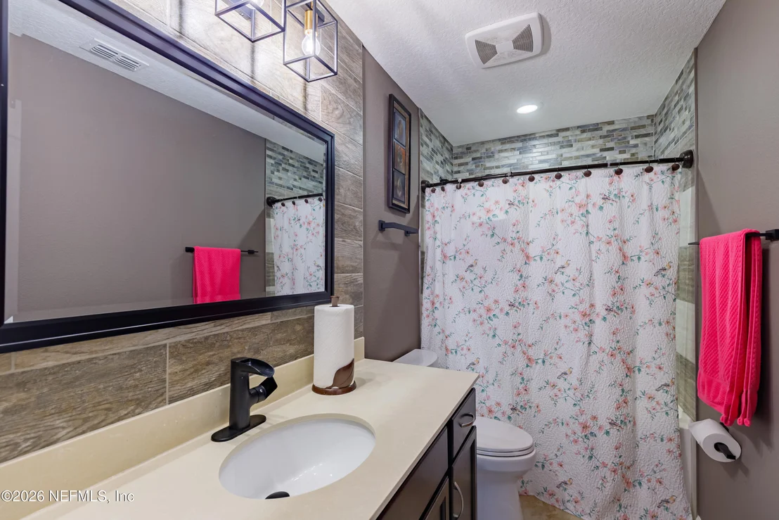 Photo of 1252 LUFFNESS Drive