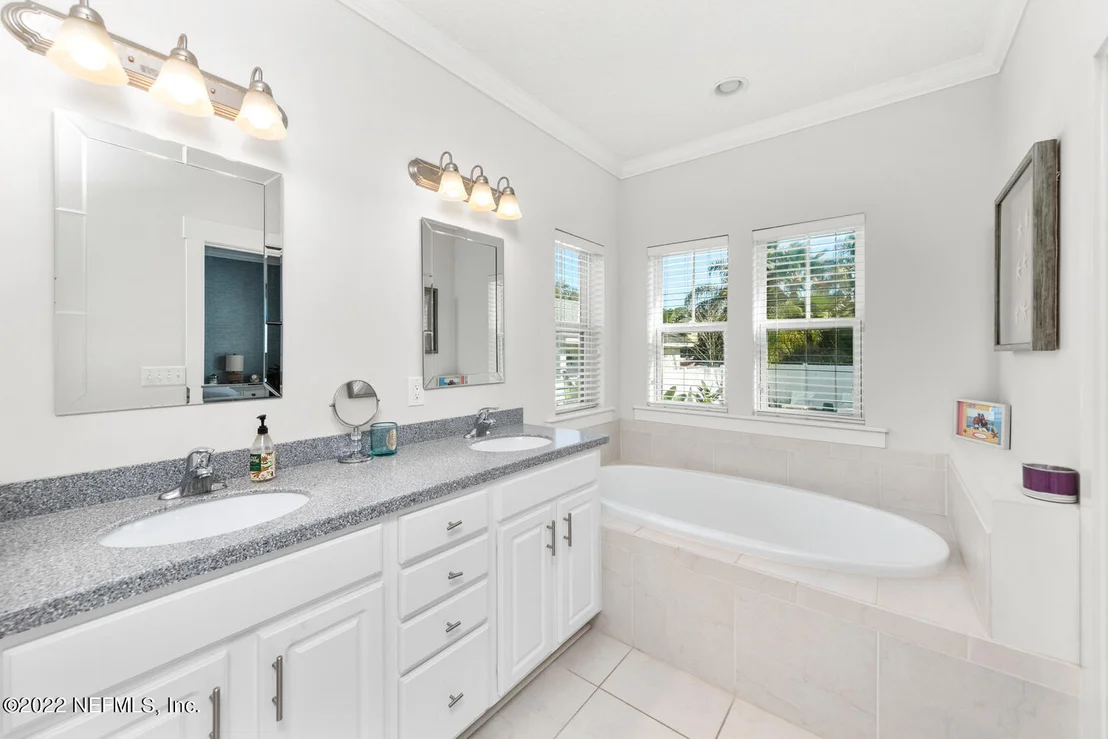 Photo of 3939 PALM Way