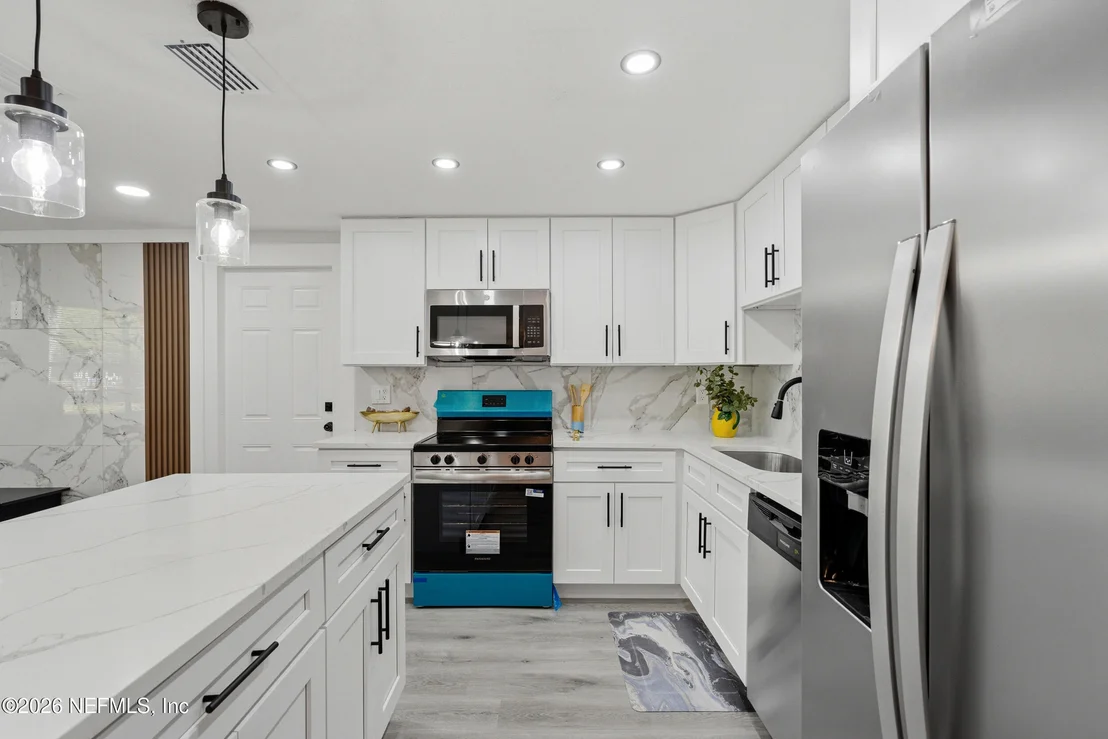 Photo of 7148 RICKER Road