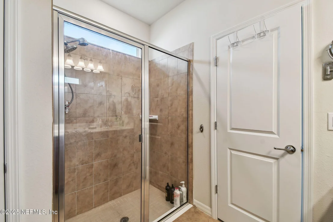 Photo of 182 MYRTLE OAK Court