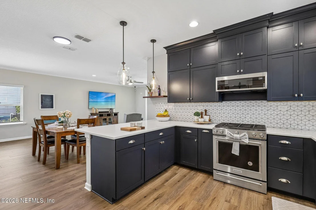 Photo of 323 HOLLY FOREST Drive