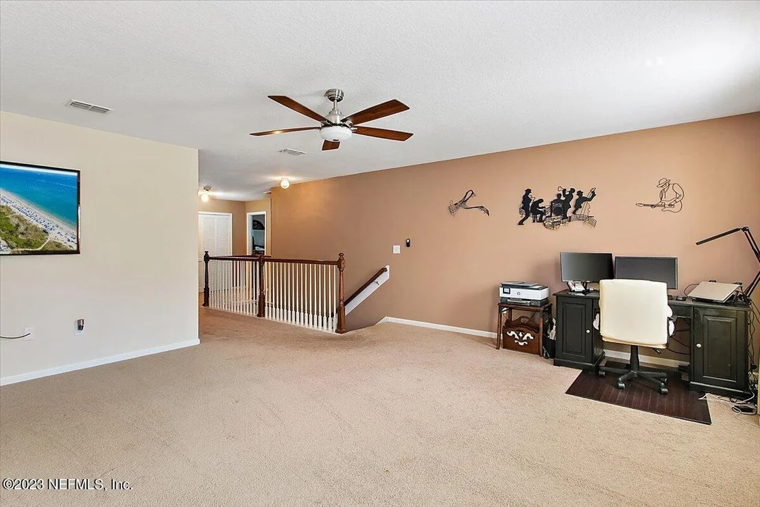 Photo of 123 E TEAGUE BAY Drive
