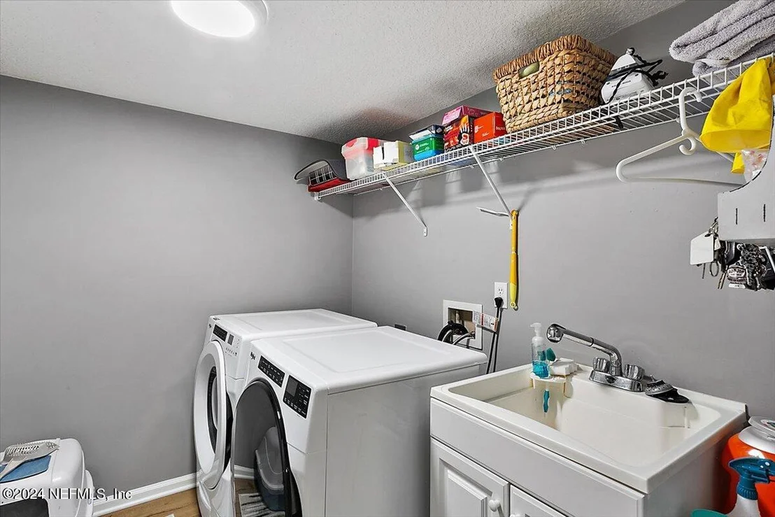 Photo of 13874 WEEPING WILLOW Way