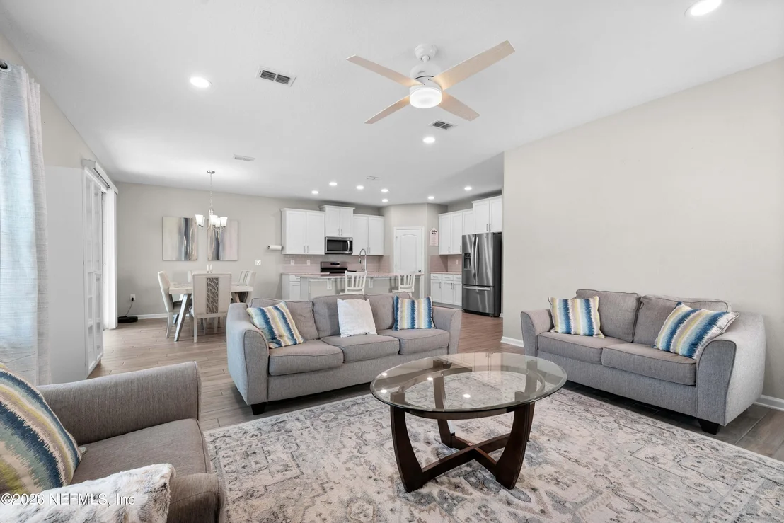 Photo of 3906 HEATHERBROOK Place