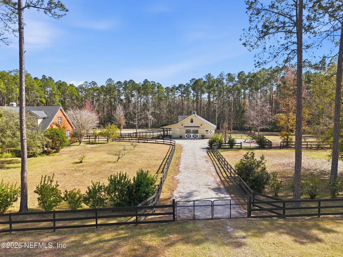 Photo of 418 TRIPLE CROWN Lane